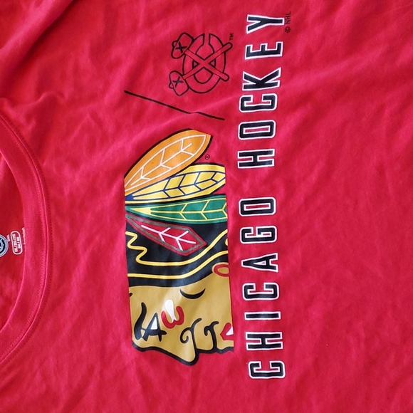 Big Mens Chicago Black Hawks NHL Hockey Team Long Sleeve T-Shirt Size 3XL NWT - Picture 2 of 3